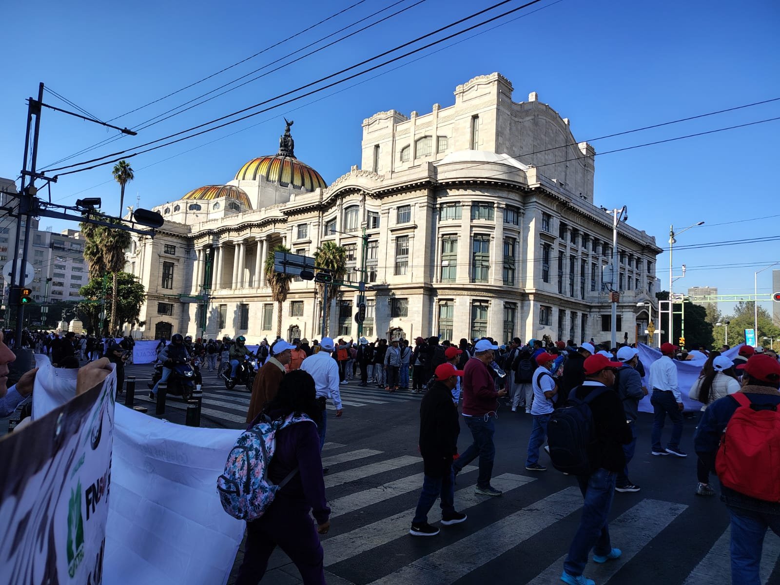 Foto 5 de Marcha convocada por el Frente Nacional de la Federación de Sindicatos de Educación Media Superior