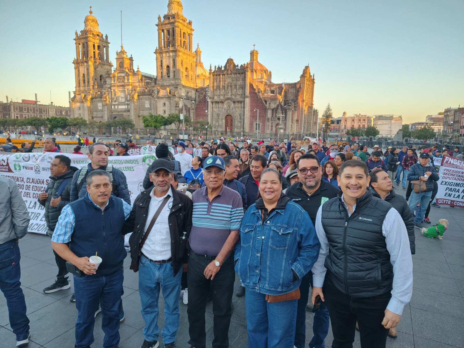 Foto 8 de Marcha convocada por el Frente Nacional de la Federación de Sindicatos de Educación Media Superior
