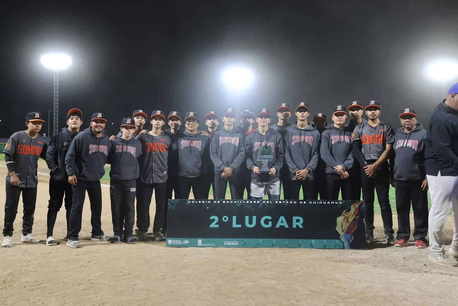 Foto 2 de STAACOBACH felicita al Director General por los Juegos Nacionales Deportivos por la Paz
