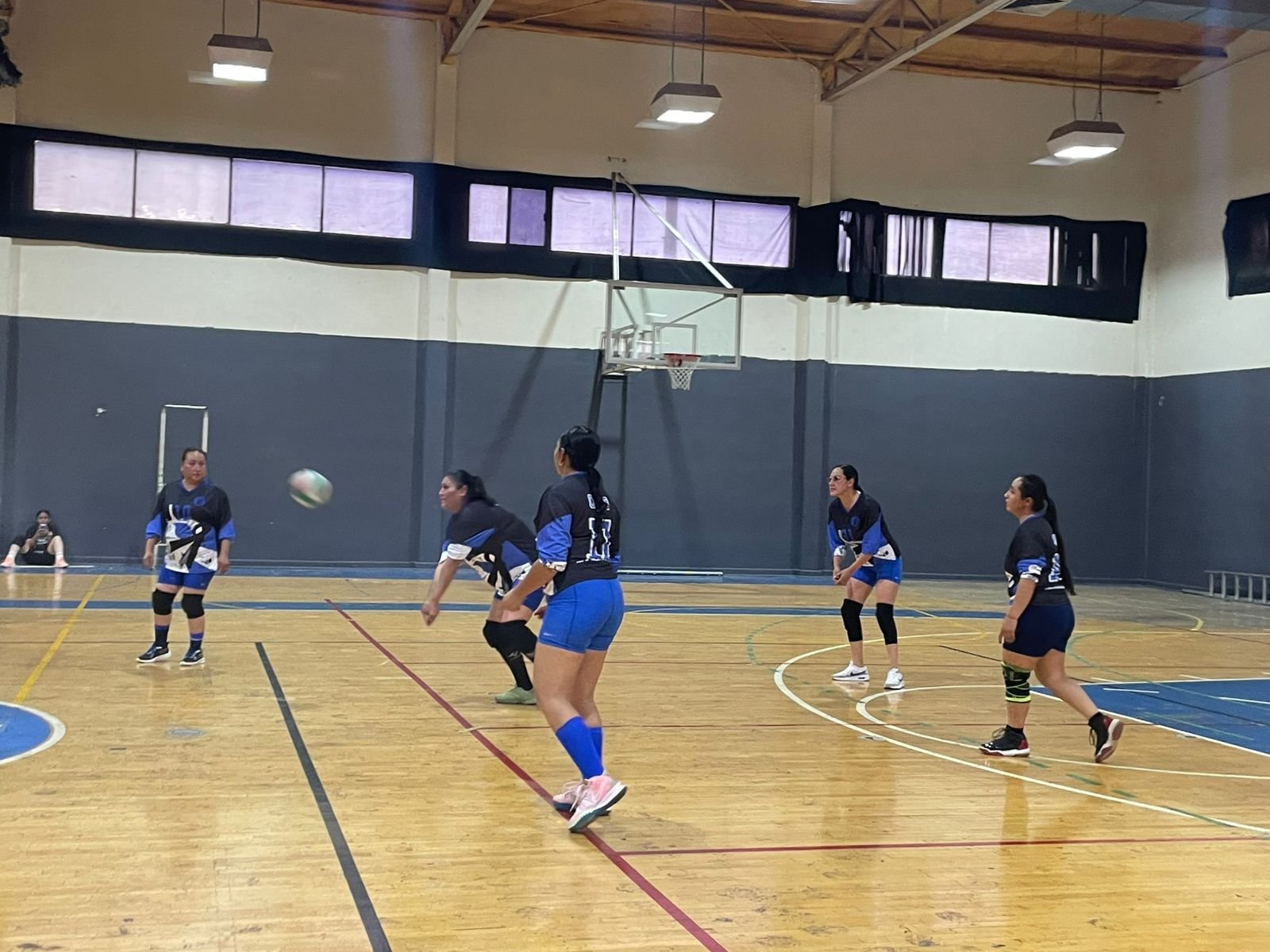 Foto 5 de Chihuahua se lleva la victoria en el voleibol femenil del Encuentro Nacional Deportivo 2025.