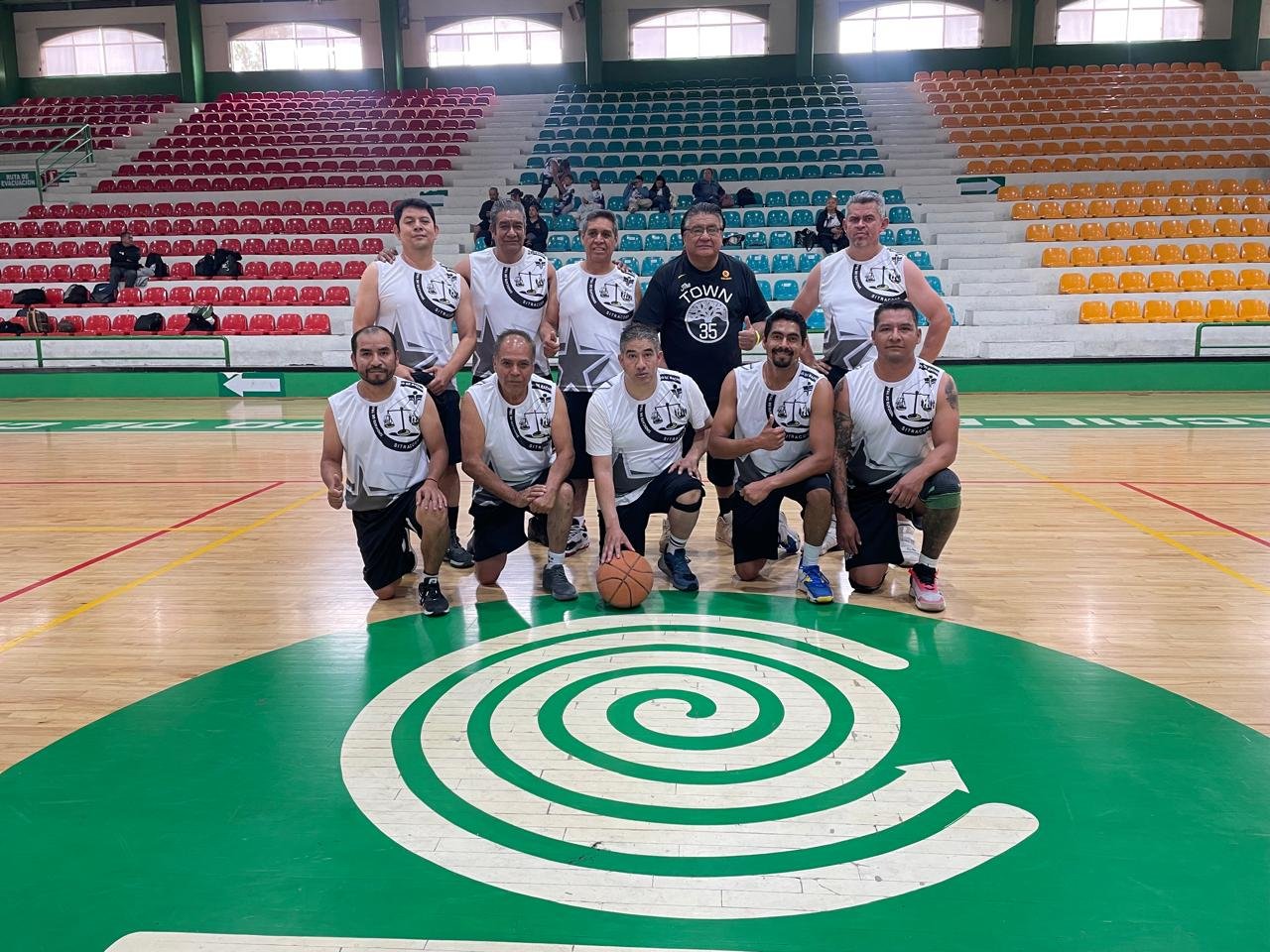 Foto 5 de Zacatecas domina a Puebla 59–25 en basquetbol varonil