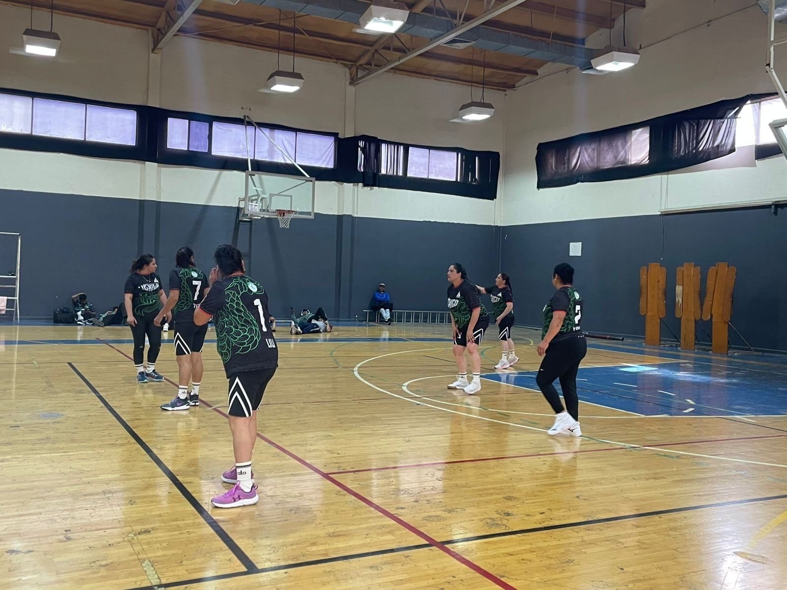 Foto 3 de Chihuahua supera 50–15 a Ciudad de México en voleibol femenil