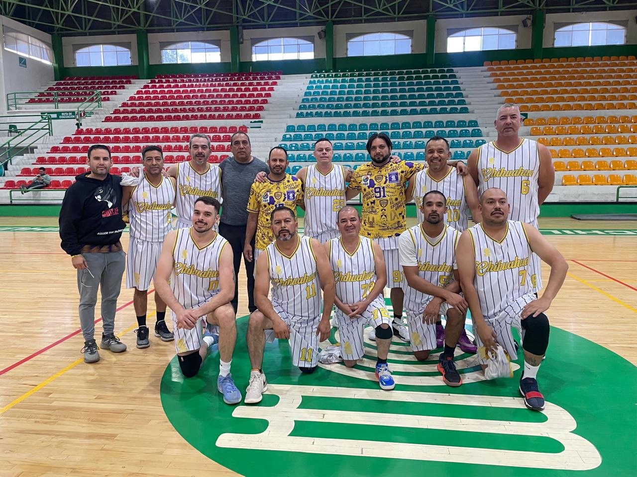Foto 3 de Partido de básquetbol varonil entre las selecciones de Chihuahua y Chiapas.