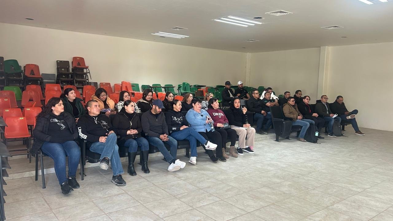Foto 2 de STAACOBACH fortalece la representación sindical en el Plantel 17 de Villa Ahumada
