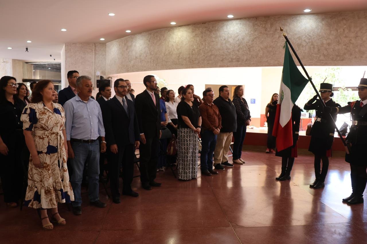 Foto 3 de Entrega de Reconocimientos por Antigüedad en Casas Grandes, Chih.