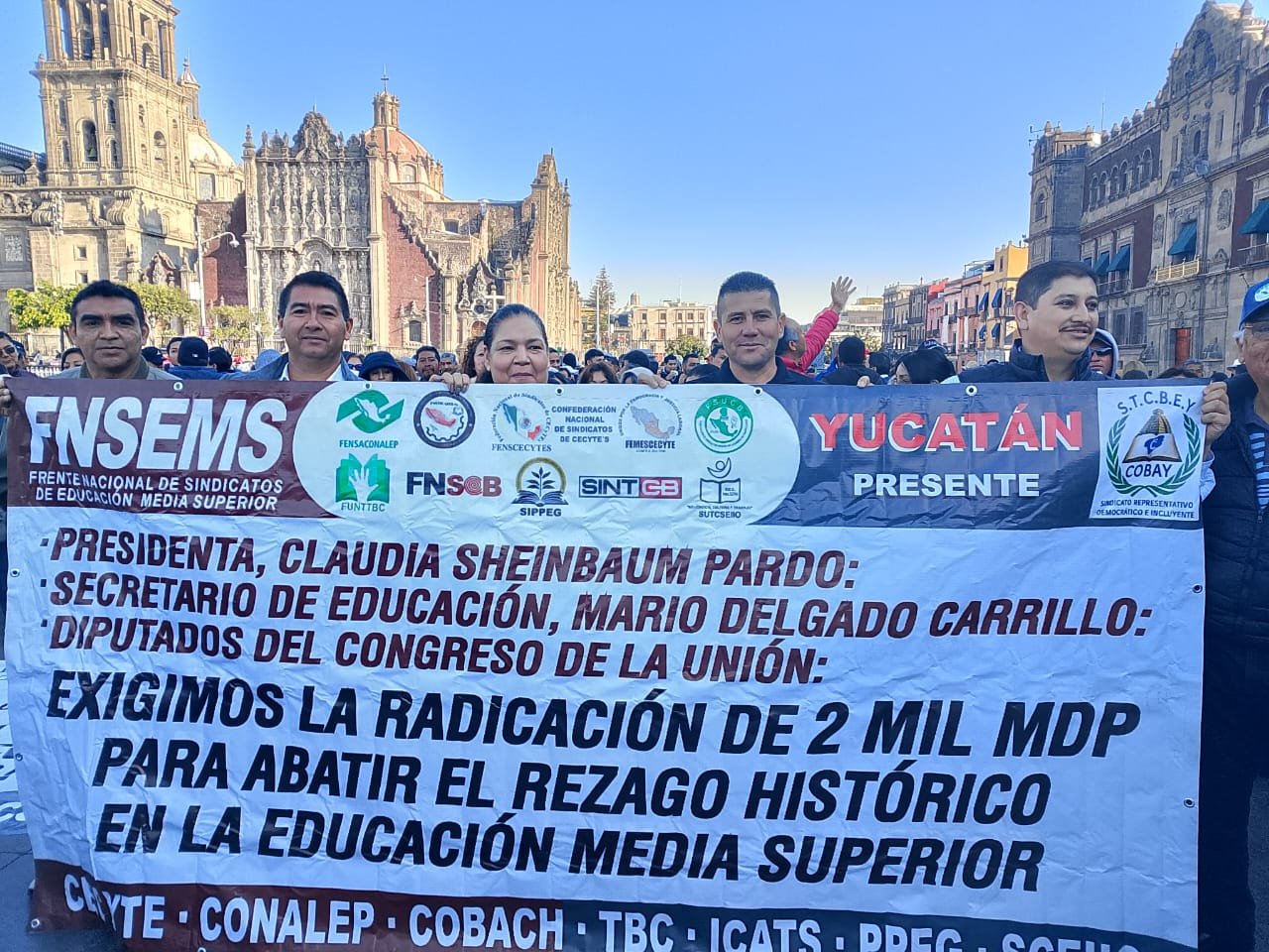 Marcha convocada por el Frente Nacional de la Federación de Sindicatos de Educación Media Superior