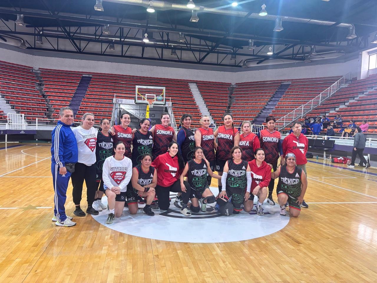 Sonora obtiene amplia victoria en basquetbol femenil ante Ciudad de México.